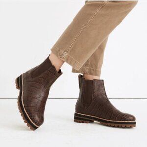 Madewell Chelsea Boot in Croc Embossed Leather, Size 7